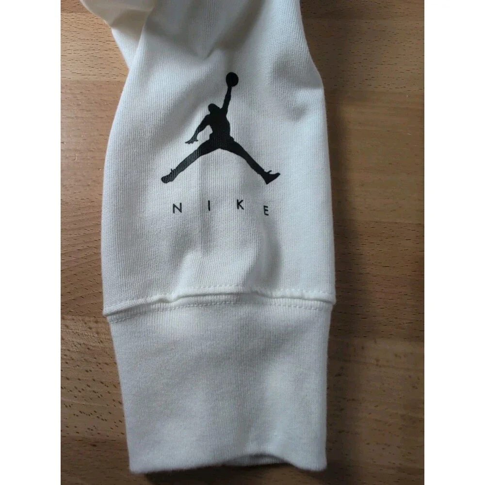 Air Jordan Small White Jumpman Essentials Statement 85 Heat Map Graphic Shirt